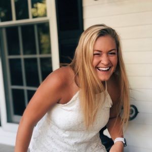 Meet your Posher, Eva